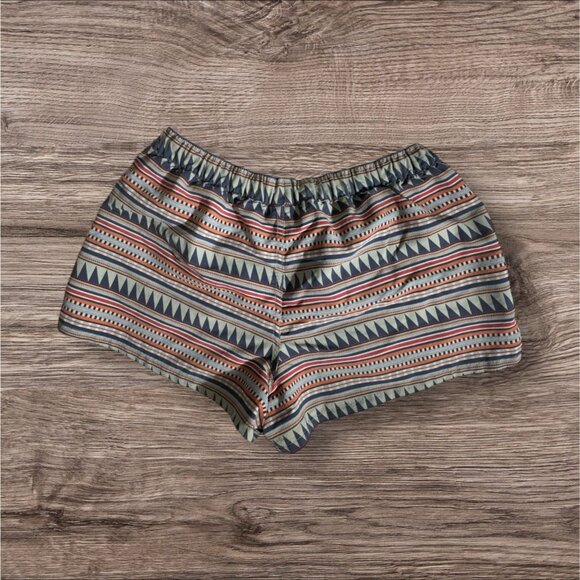 Patagonia Women's Size Medium Barely Baggies Shorts Aztec Print - Picture 2 of 4